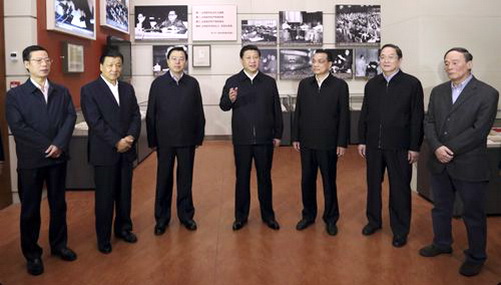 2013年1月29日，中共中央總書(shū)記、中央軍委主席習(xí)近平和中央政治局常委李克強(qiáng)、張德江、俞正聲、劉雲(yún)山、王岐山、張高麗等來(lái)到國(guó)家博物館，參觀《復(fù)興之路》展覽。