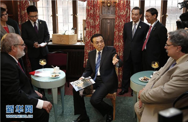 526磬(w)Ժˏ(qing)ڲ̹Ҋ˹DصѺÅf(xi)ϯࠖ£ǰһ Aӛ i z