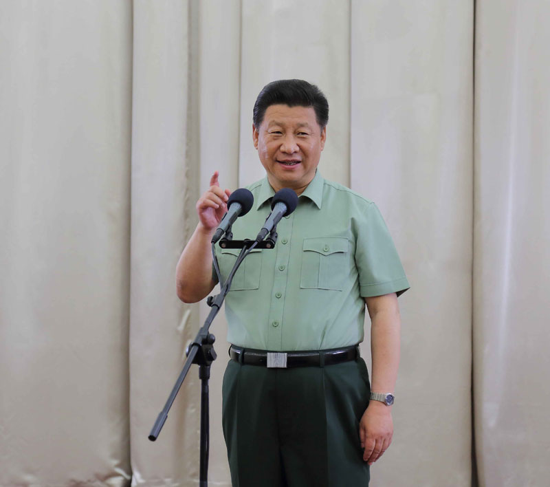 5月26日，中共中央總書(shū)記、國(guó)家主席、中央軍委主席習(xí)近平在浙江省軍區(qū)機(jī)關(guān)親切接見(jiàn)駐浙部隊(duì)師以上領(lǐng)導(dǎo)干部和建制團(tuán)單位主官。這是習(xí)近平在接見(jiàn)時(shí)發(fā)表重要講話。新華社記者 李剛 攝