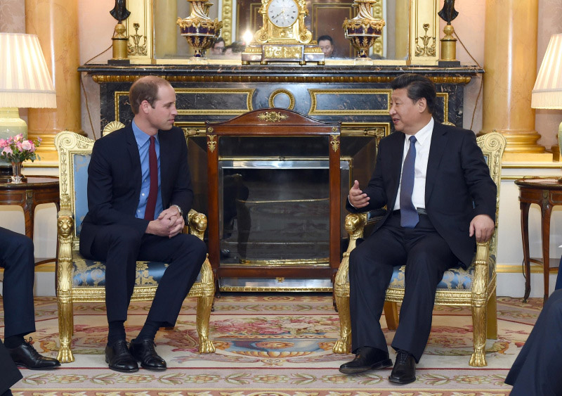 10月20日，國家主席習近平在倫敦會見英國威廉王子。新華社記者 張鐸 攝