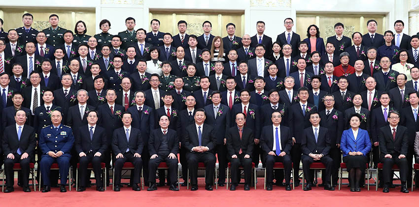 18ҿƌW(xu)g(sh)(jing)(l)ڱ¡eh͇I(lng)(do)(x)ƽˏ(qing)ϯ@(jing)C(jing)ǰ(x)ƽh͇I(lng)(do)˕Ҋ@(jing)ͬҺӰAӛ xh(hun)Y z