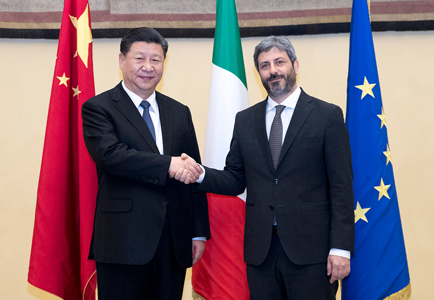 3月22日，國家主席習(xí)近平在羅馬會見意大利眾議長菲科。 新華社記者 王曄 攝