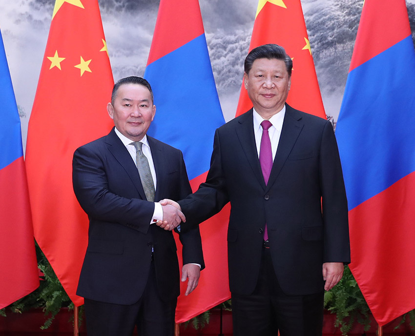 4月25日，國家主席習(xí)近平在北京人民大會堂同蒙古國總統(tǒng)巴特圖勒嘎舉行會談。 新華社記者 鞠鵬 攝