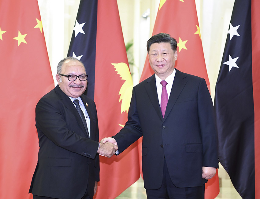 4月25日，國(guó)家主席習(xí)近平在北京人民大會(huì)堂會(huì)見(jiàn)巴布亞新幾內(nèi)亞總理奧尼爾。 新華社記者 燕雁 攝