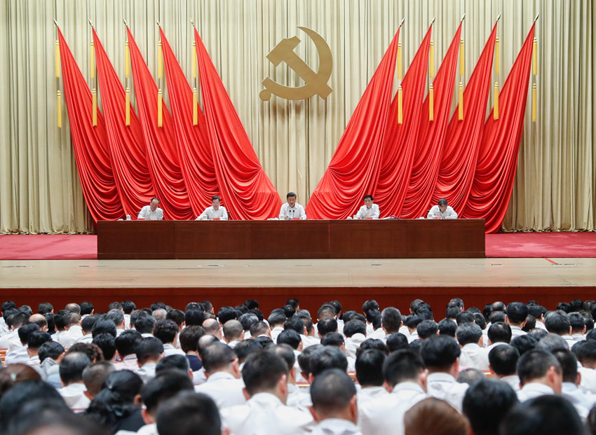 9月3日，2019年秋季學(xué)期中央黨校（國家行政學(xué)院）中青年干部培訓(xùn)班在中央黨校開班。中共中央總書記、國家主席、中央軍委主席習(xí)近平在開班式上發(fā)表重要講話。 新華社記者 劉彬 攝