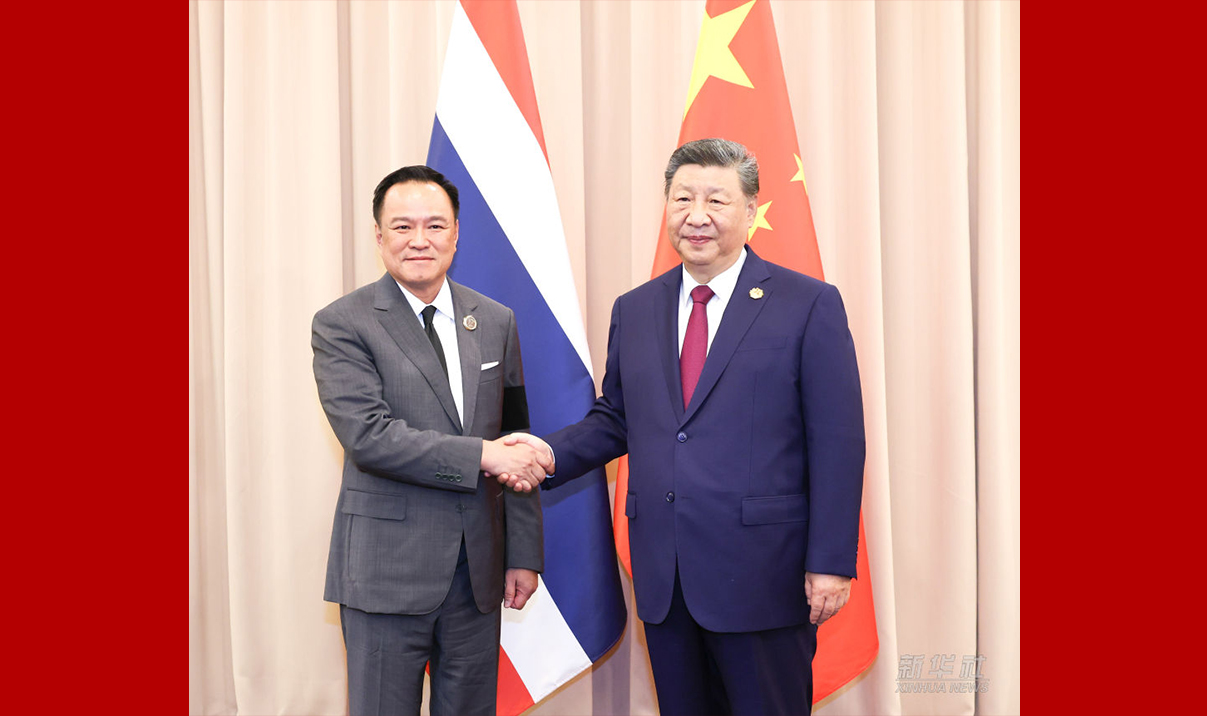 習近平會見泰國總理阿努廷