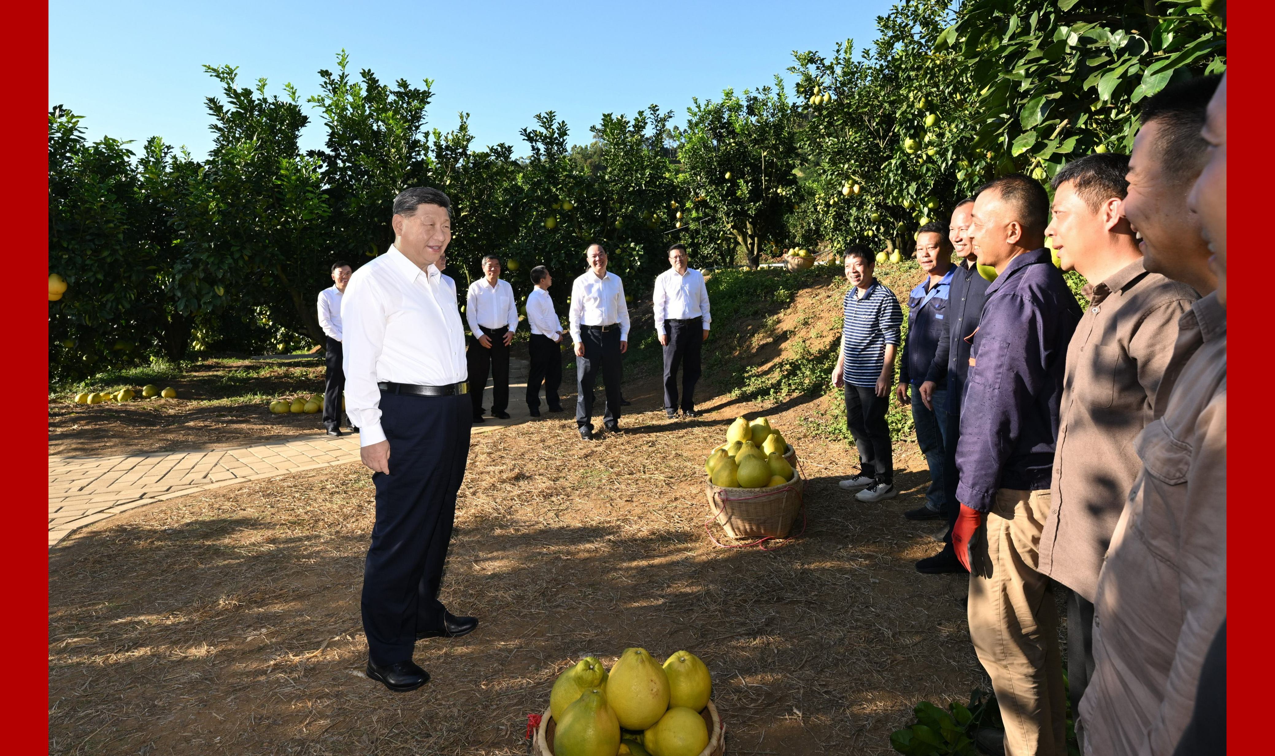 習(xí)近平在廣東省梅州市考察調(diào)研